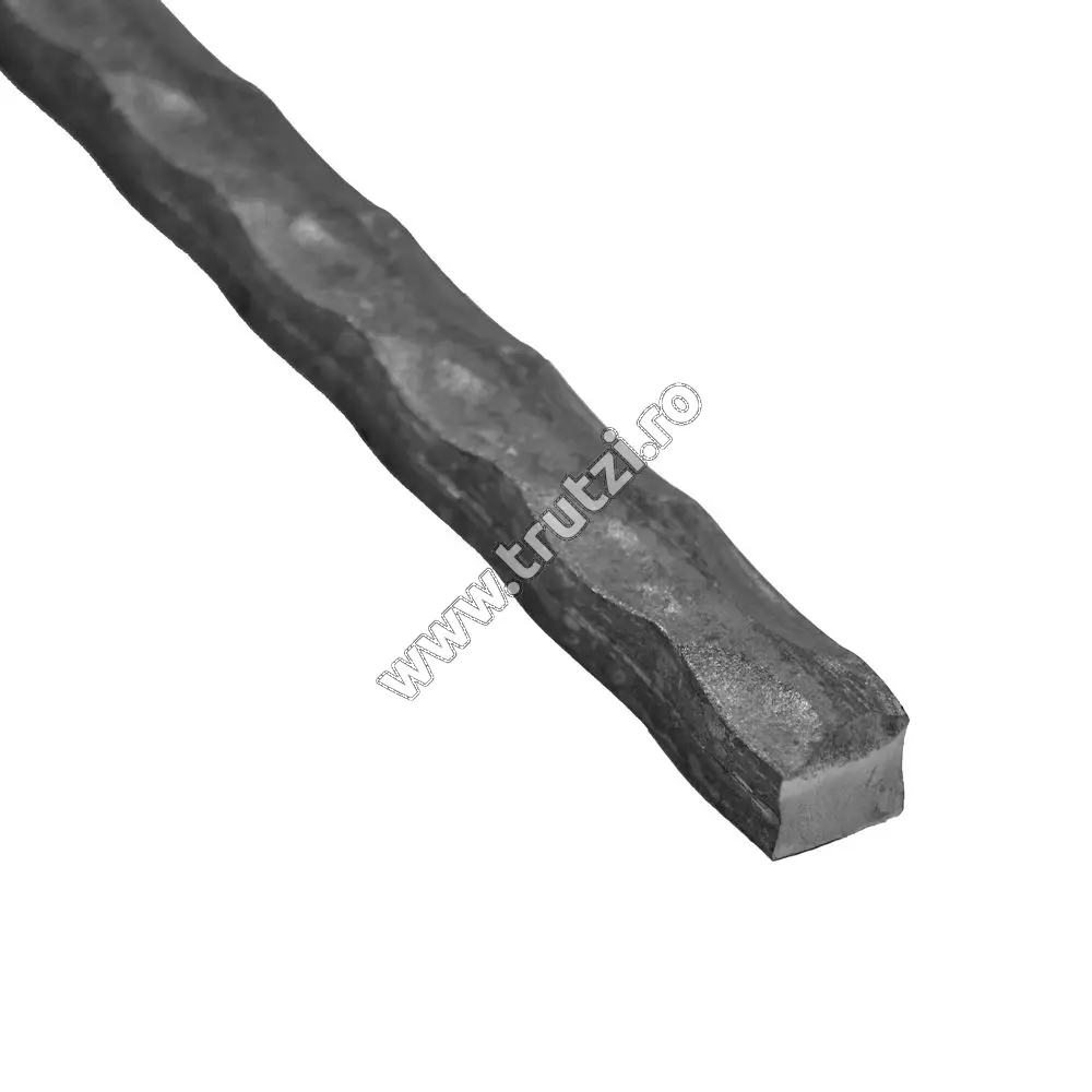 Imagine otel patrat amprentat la cald 12x12mm