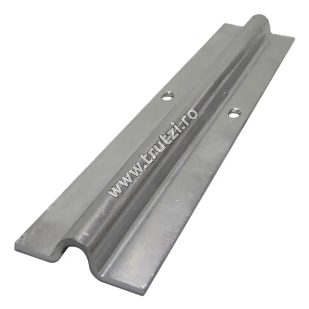 Imagine ȘinĂ aplicatĂ pe beton pentru porȚi culisante profil u, lungime 5800mm, lĂȚime 55mm Și ÎnĂlȚime 15mm